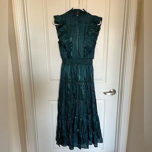 Take a Glance Emerald green tiered mock neck midi dress
